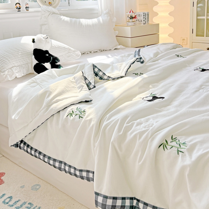 91家纺网 家纺一手货源 找家纺 海岛哥哥 2025年新款绣花夏被 竹子熊猫-黑