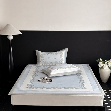 91家纺网 家纺一手货源 找家纺 （总）三味舒屋 2025新款凉感抗菌南法恬谧系列大版数码印花冰丝床席-床笠