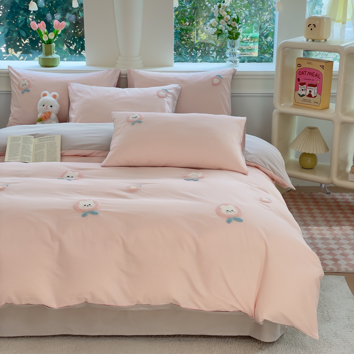 91家纺网 家纺一手货源 找家纺 锦觅家纺  2025新款奶油小清新毛巾绣全棉纯棉四件套-风格一（专版散花必须控价） 草莓兔兔