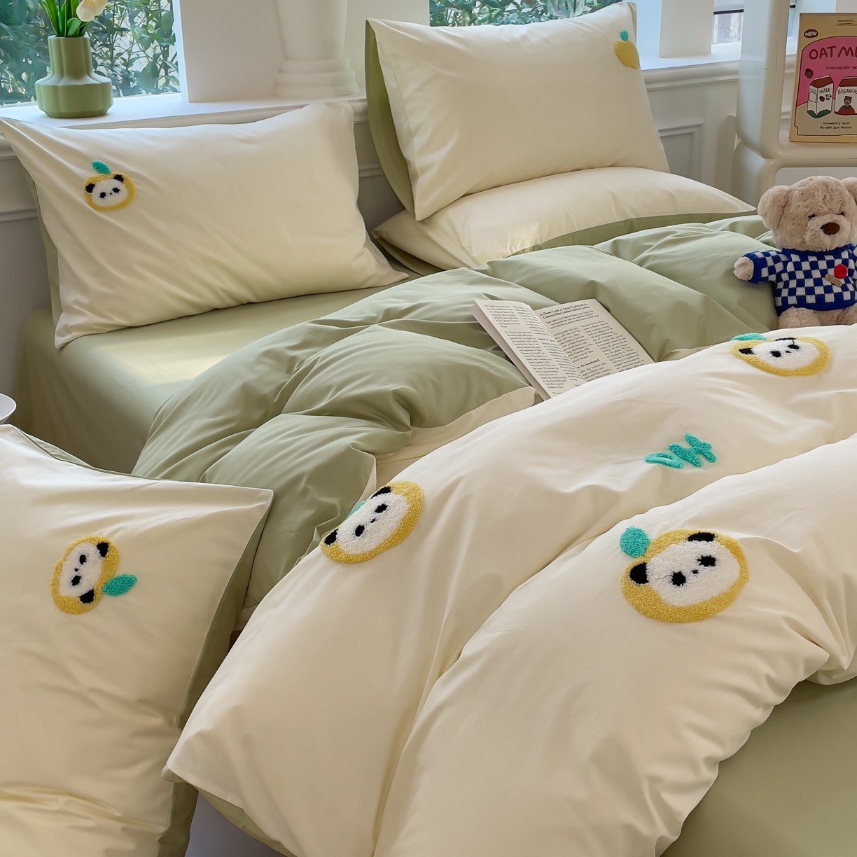 91家纺网 家纺一手货源 找家纺 锦觅家纺  2025新款奶油小清新毛巾绣全棉纯棉四件套-风格一（专版散花必须控价） 苹果熊猫