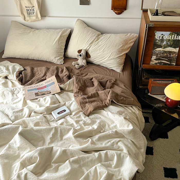 91家纺网 家纺一手货源 找家纺 耀达家居 2025新款水洗棉双拼夏被四件套 燕麦➕可可