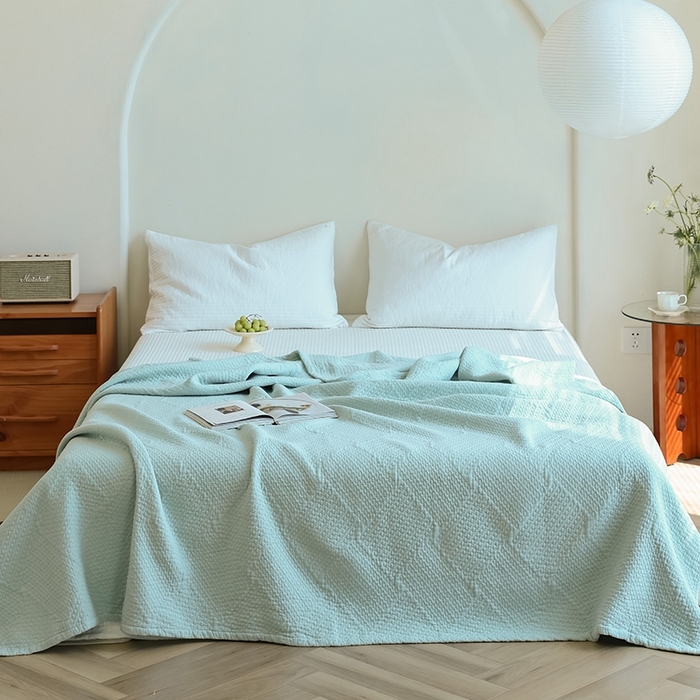 91家纺网 家纺一手货源 找家纺 雯雨家纺2025新款A类全棉加厚六层纱提花纯色盖毯 六层纱-浅绿