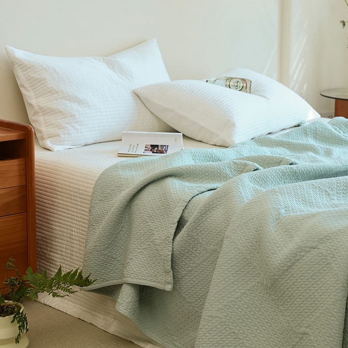 91家纺网 家纺一手货源 找家纺 雯雨家纺2025新款A类全棉加厚六层纱提花纯色盖毯 六层纱-浅绿