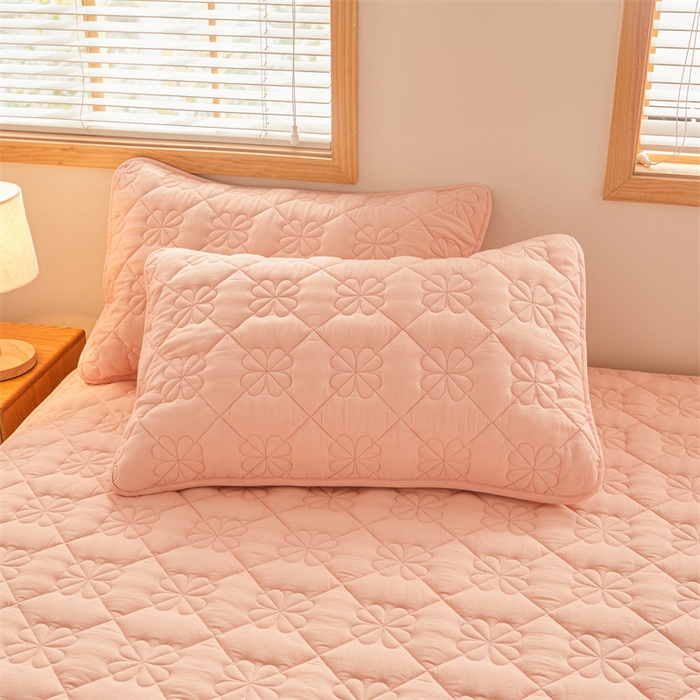 91家纺网 家纺一手货源 找家纺 3C 2025新款A类全棉四叶草防水隔脏床笠 防水 浅语-香妃粉