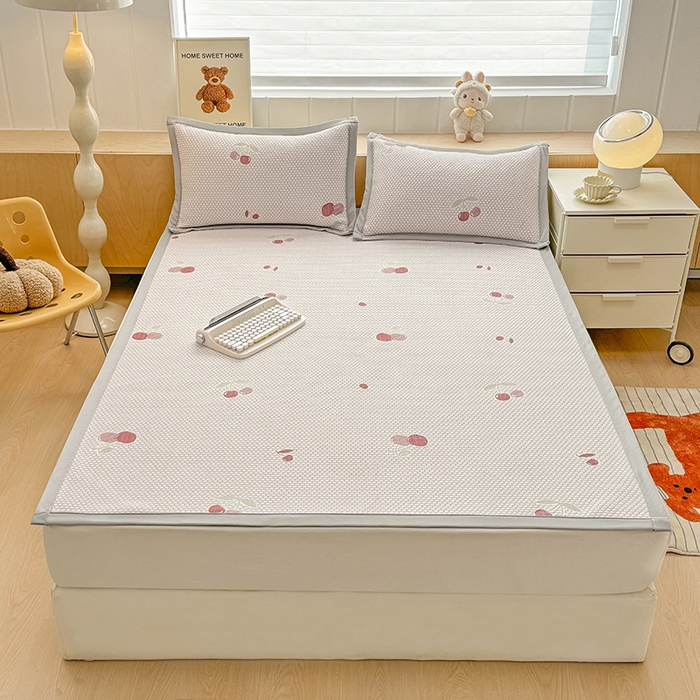 91家纺网 家纺一手货源 找家纺 绣女坊 2025新款冰豆豆提花凉席三件套 樱桃