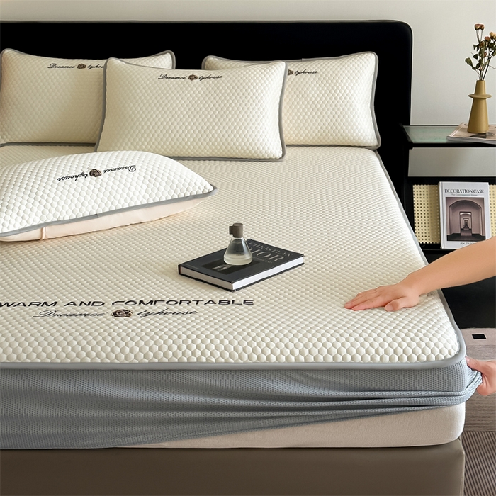 91家纺网 家纺一手货源 找家纺 笙意家纺 2025新款豆豆凉感软席-兰娜 兰娜-柔光白