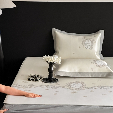 91家纺网 家纺一手货源 找家纺 （总）三味舒屋 2025新款凉感抗菌南法恬谧系列大版数码印花冰丝床席-床笠