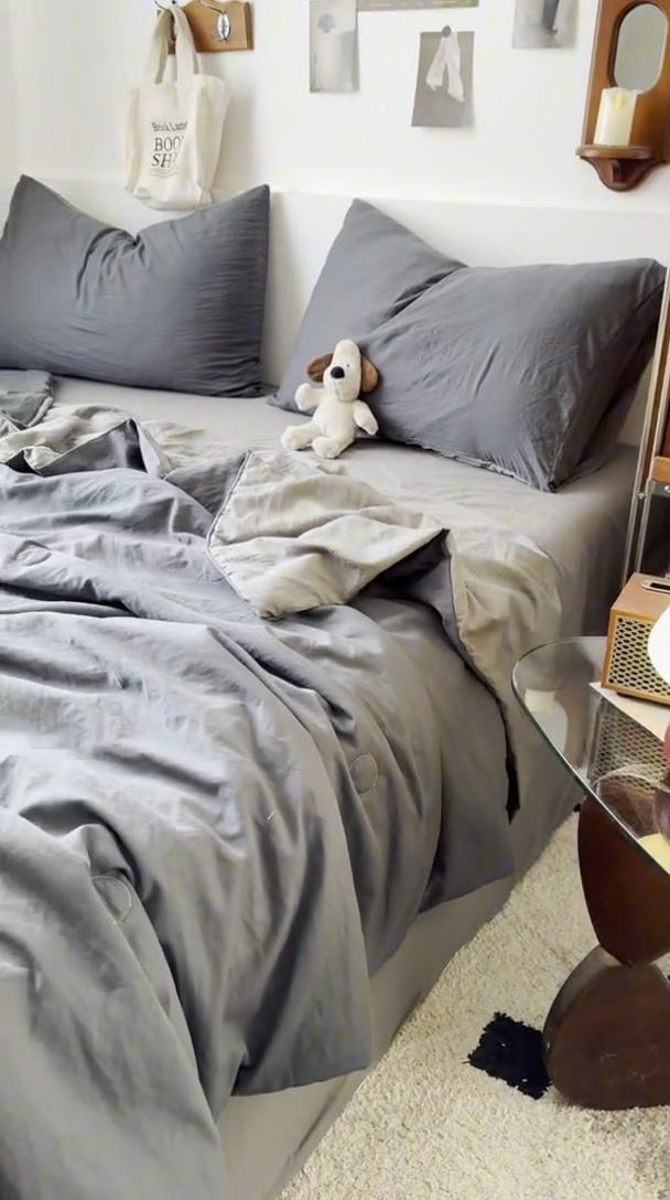91家纺网 家纺一手货源 找家纺 耀达家居 2025新款水洗棉双拼夏被四件套 高级灰➕烟灰