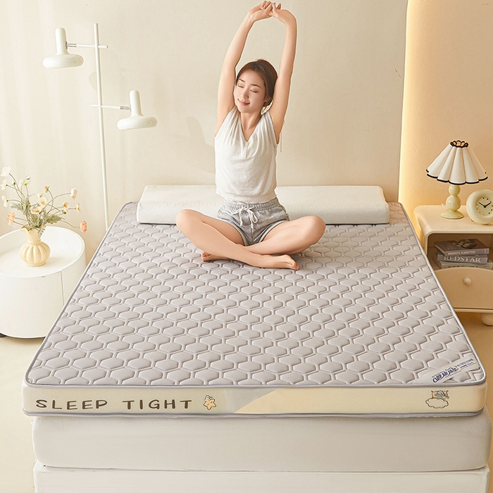 91家纺网 家纺一手货源 找家纺 锦逸2025新款牛奶丝乳胶床垫 六边形黑