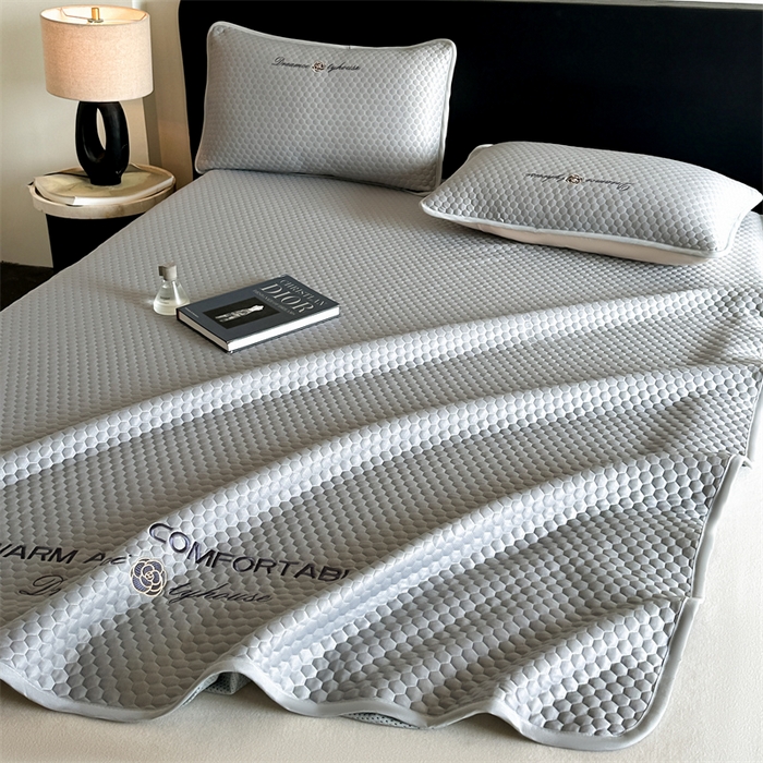 91家纺网 家纺一手货源 找家纺 笙意家纺 2025新款豆豆凉感软席-兰娜 兰娜-淡雅灰