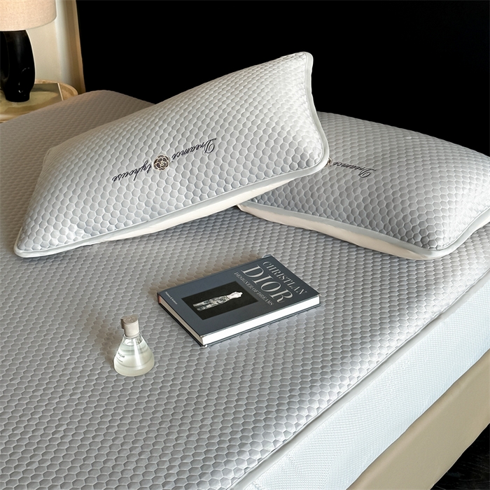 91家纺网 家纺一手货源 找家纺 笙意家纺 2025新款豆豆凉感软席-兰娜 兰娜-淡雅灰