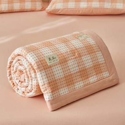 91家纺网 家纺一手货源 找家纺 （总）简如 2025新款A类全棉提花大豆夏被四件套-米格