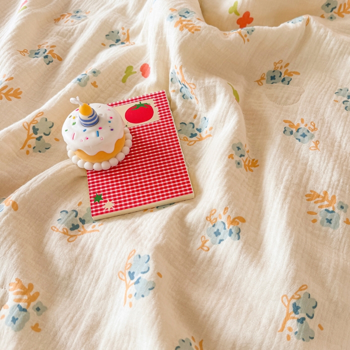 91家纺网 家纺一手货源 找家纺 薇玛仕 2025新款A类全棉双层皱皱纱印花款大豆夏凉被空调被儿童被被子被芯 兰花朵朵