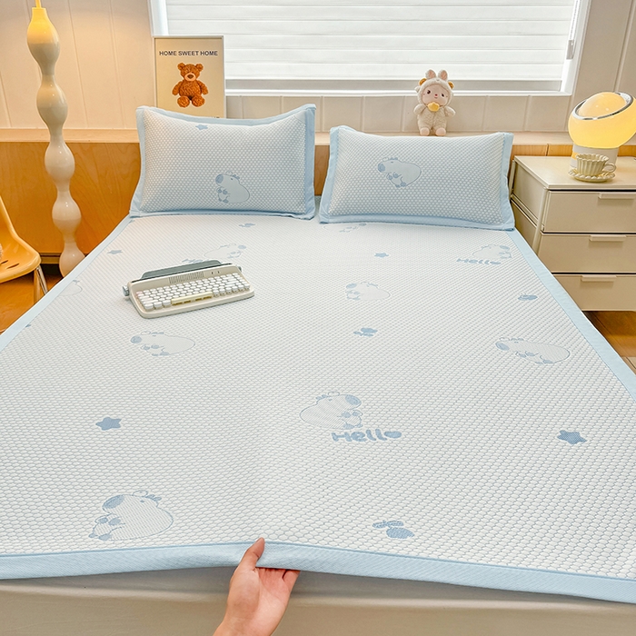 91家纺网 家纺一手货源 找家纺 绣女坊 2025新款冰豆豆提花凉席三件套 卡皮巴拉-蓝