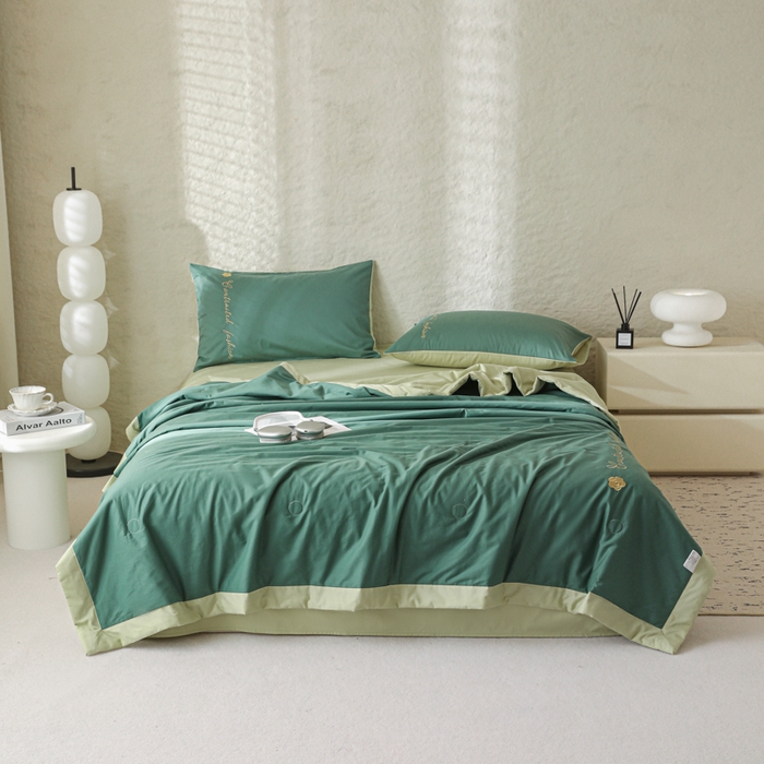 91家纺网 家纺一手货源 找家纺 简宜家居（朝初家纺） 2025新款纯棉刺绣山茶花大豆被 山茶花-水绿