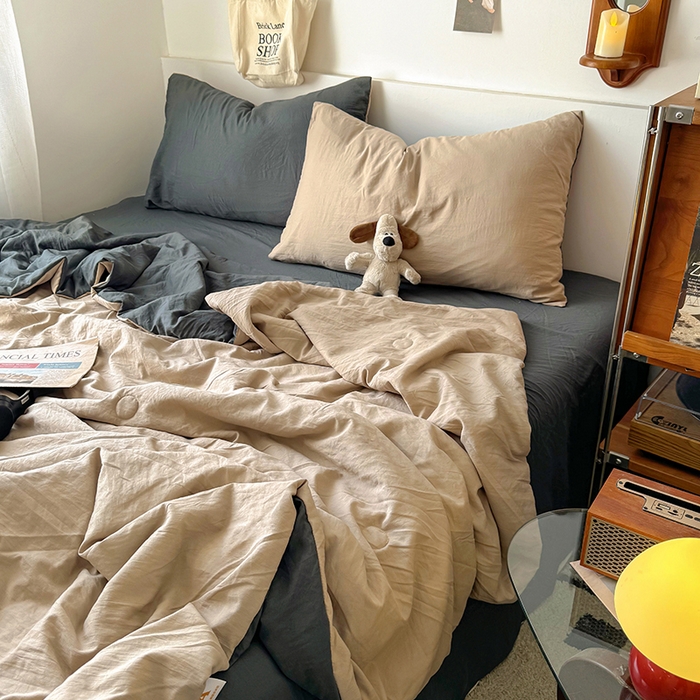 91家纺网 家纺一手货源 找家纺 耀达家居 2025新款水洗棉双拼夏被四件套 奶茶➕高级灰
