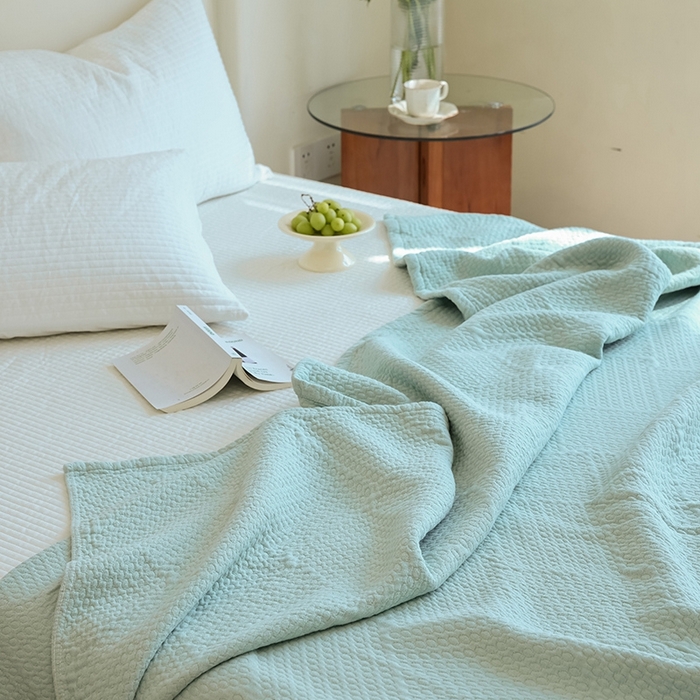 91家纺网 家纺一手货源 找家纺 雯雨家纺2025新款A类全棉加厚六层纱提花纯色盖毯 六层纱-浅绿