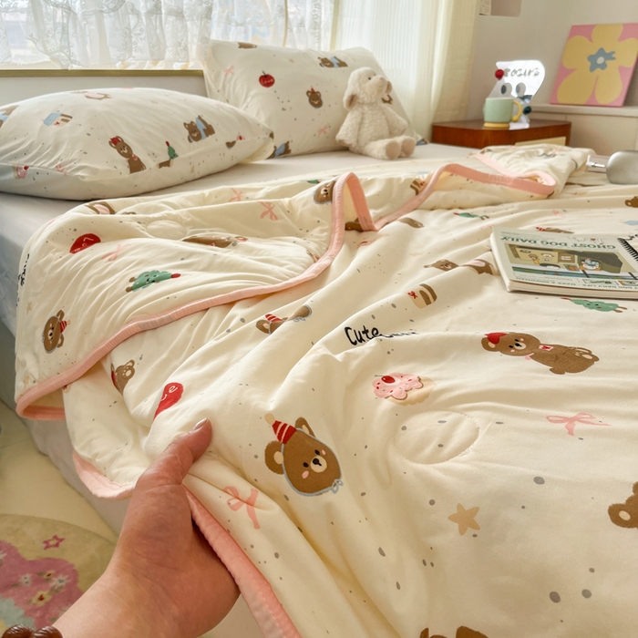 91家纺网 家纺一手货源 找家纺 葡萄家 2025新款A类母婴级大豆纤维牛奶丝针织棉夏凉被（提供买家秀）小熊软糖