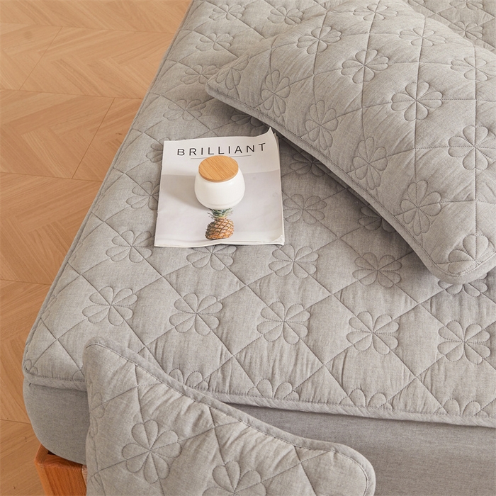 91家纺网 家纺一手货源 找家纺 3C 2025新款A类全棉四叶草防水隔脏床笠 防水 浅语-云雾灰