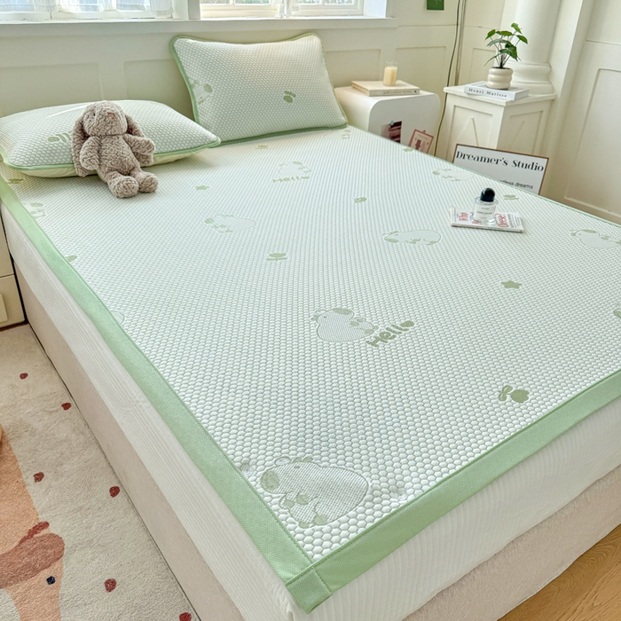 91家纺网 家纺一手货源 找家纺 绣女坊 2025新款冰豆豆提花凉席三件套 卡皮巴拉-绿色