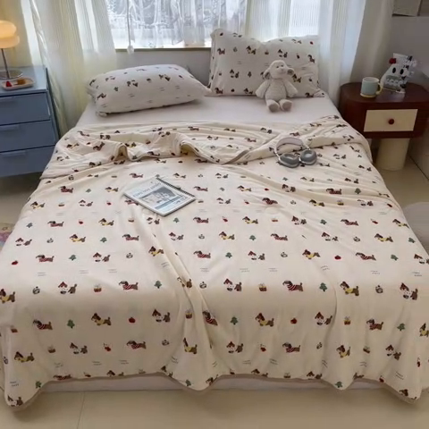 91家纺网 家纺一手货源 找家纺 葡萄家 2025新款A类母婴级大豆纤维牛奶丝针织棉夏凉被（提供买家秀）腊肠甜心