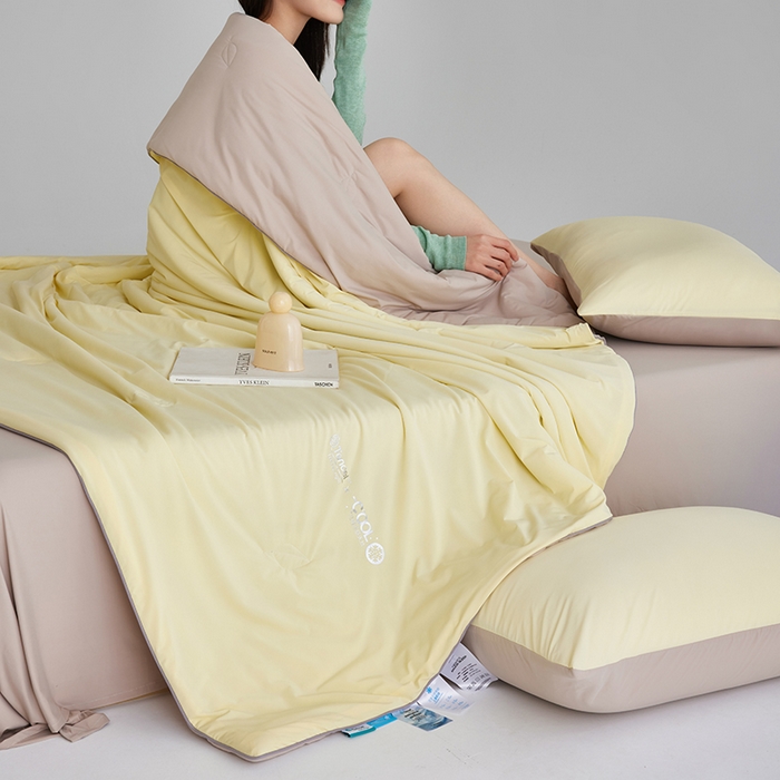 91家纺网 家纺一手货源 找家纺 莱福仕家纺 2025新款凉感兰精天丝夏被系列 布丁黄