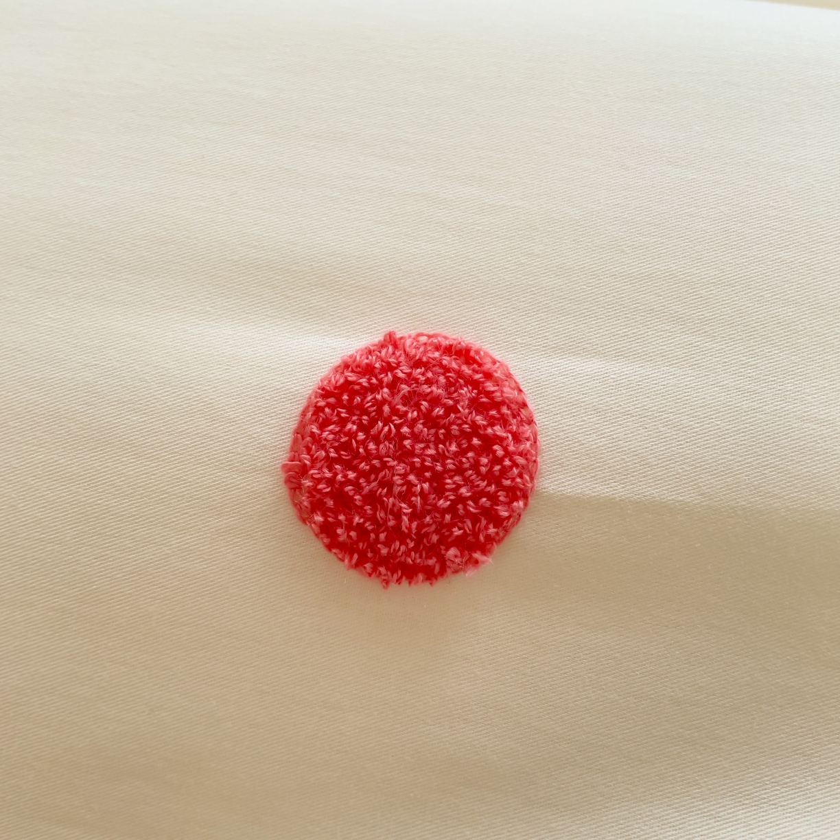 91家纺网 家纺一手货源 找家纺 锦觅家纺  2025新款奶油小清新毛巾绣全棉纯棉四件套-风格一（专版散花必须控价） 彩虹波点