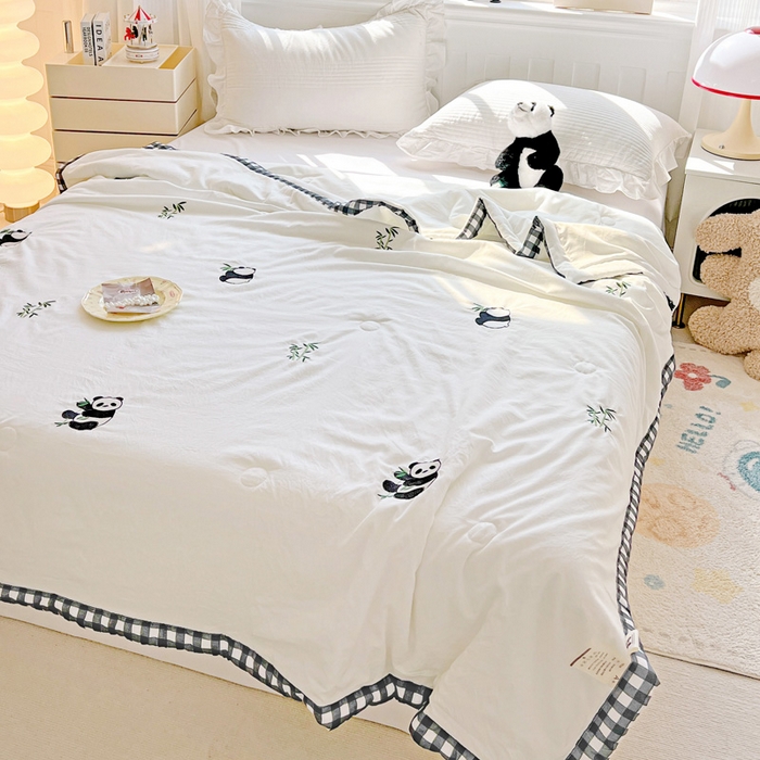 91家纺网 家纺一手货源 找家纺 海岛哥哥 2025年新款绣花夏被 竹子熊猫-黑