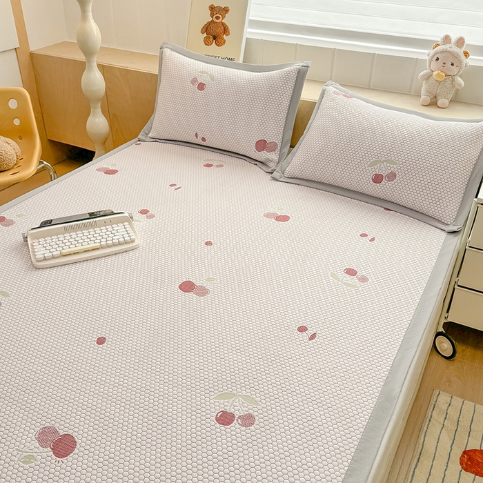 91家纺网 家纺一手货源 找家纺 绣女坊 2025新款冰豆豆提花凉席三件套 樱桃