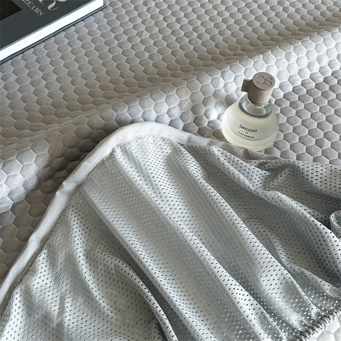 91家纺网 家纺一手货源 找家纺 笙意家纺 2025新款豆豆凉感软席-兰娜 兰娜-淡雅灰