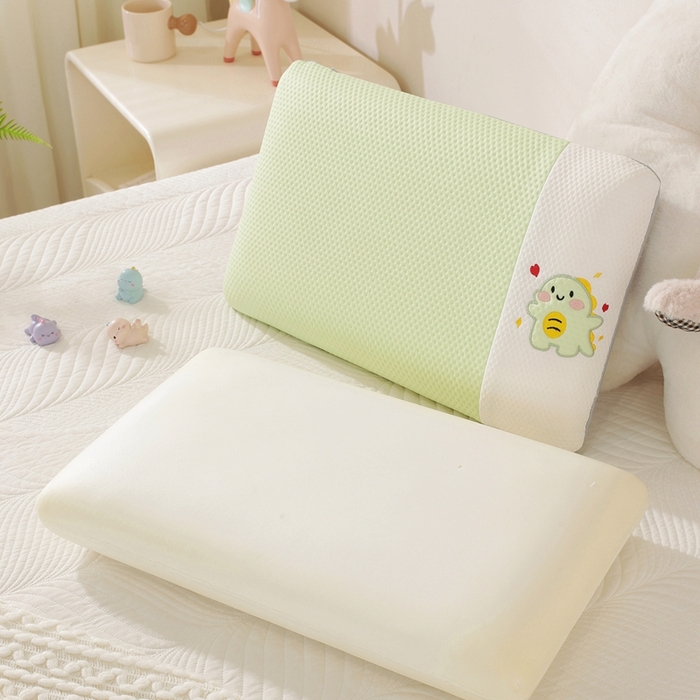 91家纺网 家纺一手货源 找家纺 温蔓2025新款卡通动物拼接面包枕 高级绿30*50*9单只皮