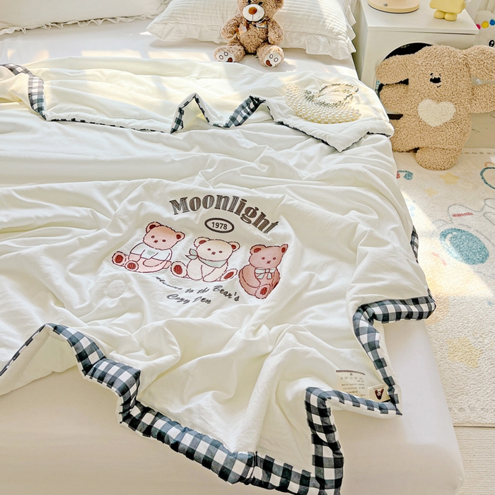 91家纺网 家纺一手货源 找家纺 海岛哥哥 2025年新款绣花夏被 三只小熊-黑