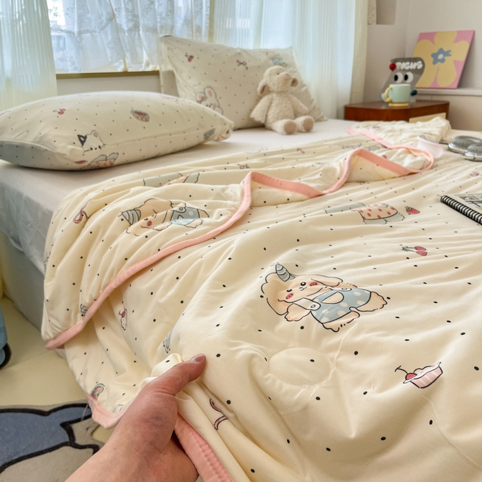 91家纺网 家纺一手货源 找家纺 葡萄家 2025新款A类母婴级大豆纤维牛奶丝针织棉夏凉被（提供买家秀）生日派对