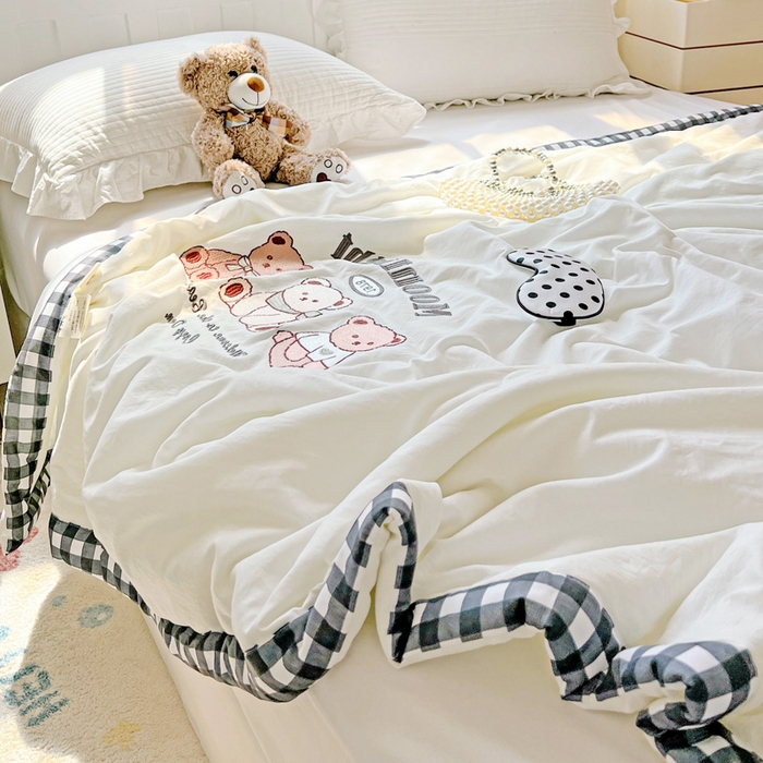 91家纺网 家纺一手货源 找家纺 海岛哥哥 2025年新款绣花夏被 三只小熊-黑