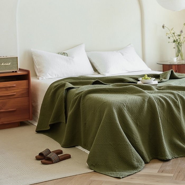 91家纺网 家纺一手货源 找家纺 雯雨家纺2025新款A类全棉加厚六层纱提花纯色盖毯 六层纱-橄榄绿