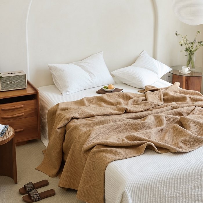 91家纺网 家纺一手货源 找家纺 雯雨家纺2025新款A类全棉加厚六层纱提花纯色盖毯 六层纱-驼色