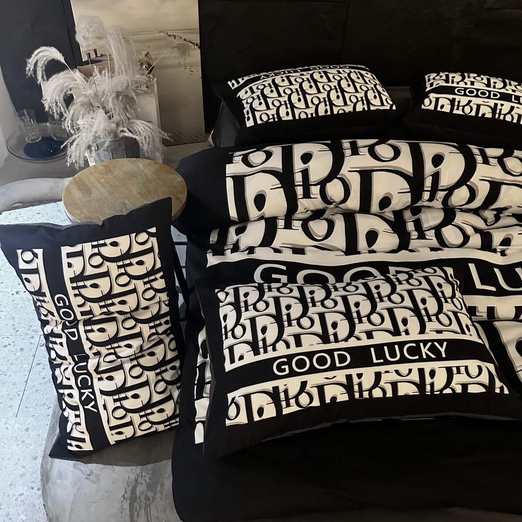 91家纺网 家纺一手货源 找家纺 丽斐 2025新款磨毛数码印花四件套 磨毛黑迪