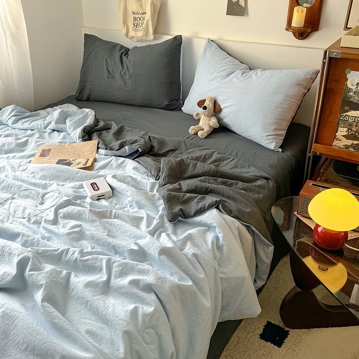 91家纺网 家纺一手货源 找家纺 耀达家居 2025新款水洗棉双拼夏被四件套 海盐蓝➕高级灰