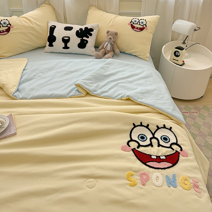 91家纺网 家纺一手货源 找家纺 眠帛家居 2025新款A类水洗皱皱纱毛巾绣夏被四件套 绵小宝