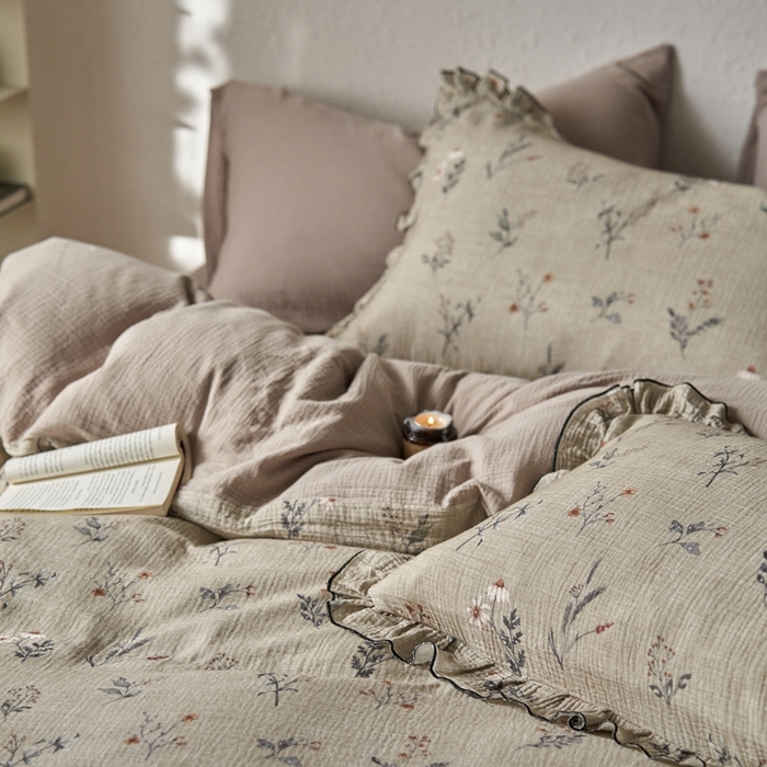 91家纺网 家纺一手货源 找家纺 安莱生活2025年新款全棉精梳棉双层纱绉纱数码印花四件套及夏凉被系列3 织麦-咖