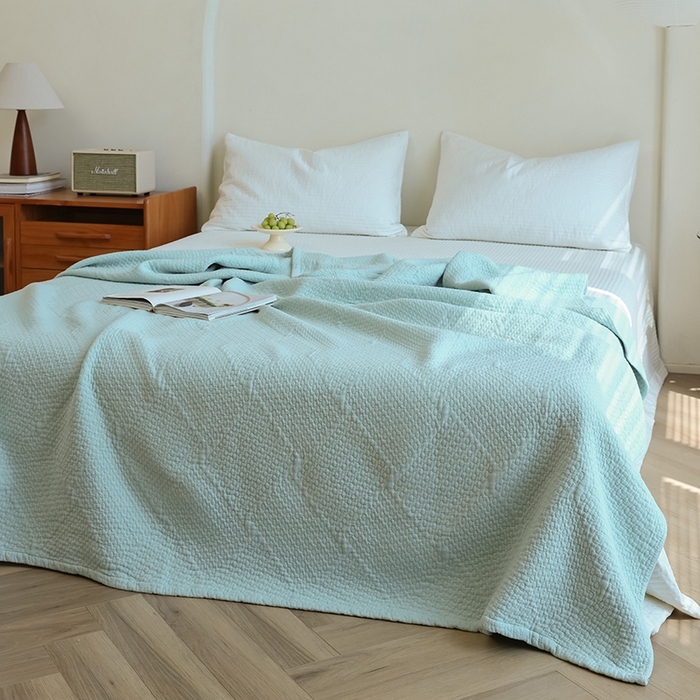 91家纺网 家纺一手货源 找家纺 雯雨家纺2025新款A类全棉加厚六层纱提花纯色盖毯 六层纱-浅绿