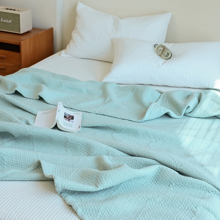 91家纺网 家纺一手货源 找家纺 雯雨家纺2025新款A类全棉加厚六层纱提花纯色盖毯 六层纱-浅绿