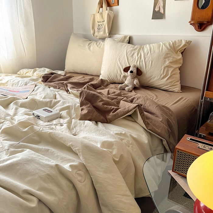 91家纺网 家纺一手货源 找家纺 耀达家居 2025新款水洗棉双拼夏被四件套 燕麦➕可可