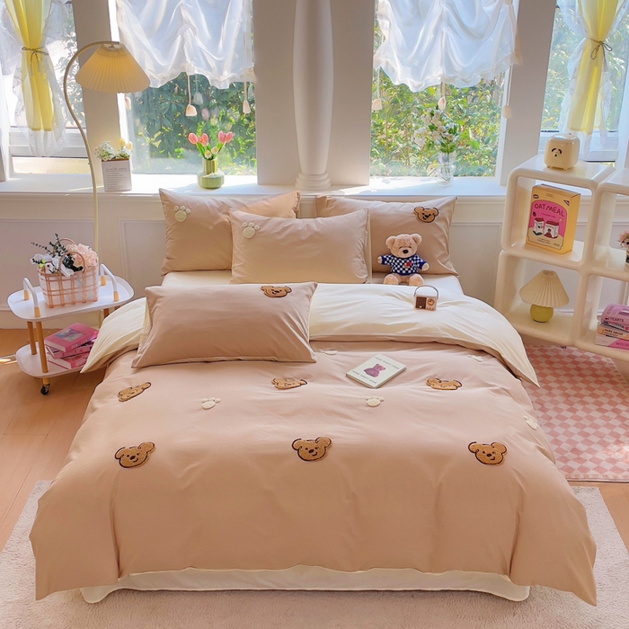 91家纺网 家纺一手货源 找家纺 锦觅家纺  2025新款奶油小清新毛巾绣全棉纯棉四件套-风格一（专版散花必须控价） 萌趣小熊