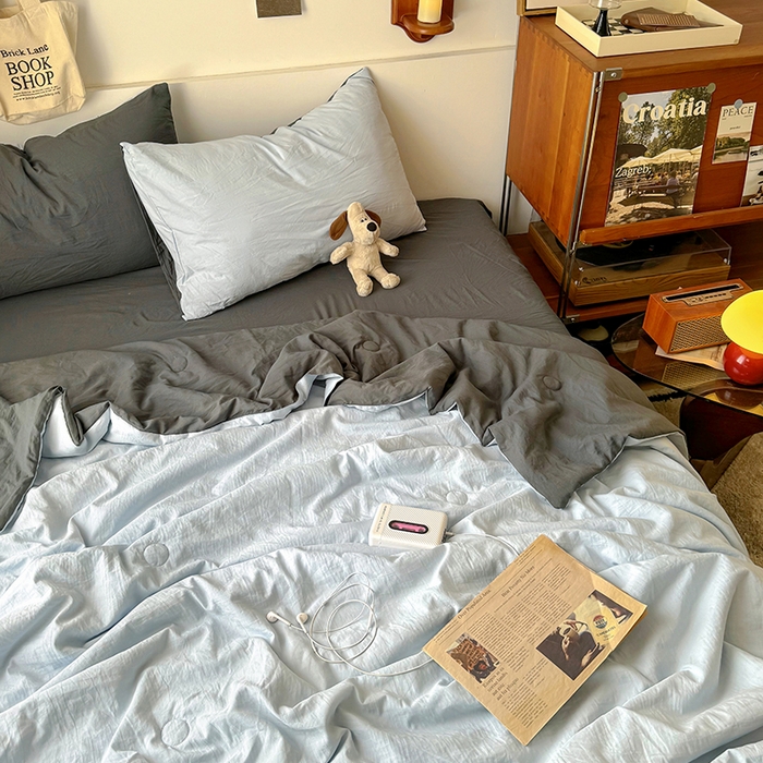 91家纺网 家纺一手货源 找家纺 耀达家居 2025新款水洗棉双拼夏被四件套 海盐蓝➕高级灰