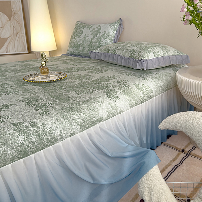 91家纺网 家纺一手货源 找家纺 冬然家纺 2025新款冰豆豆席子凉席床裙款 梦幻森林-绿