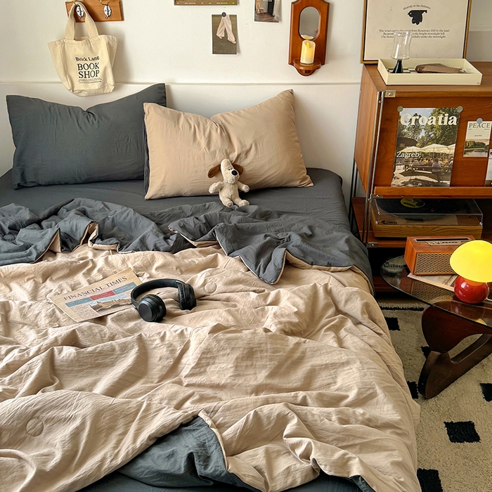 91家纺网 家纺一手货源 找家纺 耀达家居 2025新款水洗棉双拼夏被四件套 奶茶➕高级灰