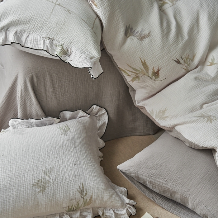 91家纺网 家纺一手货源 找家纺 安莱生活2025年新款全棉精梳棉双层纱绉纱数码印花四件套及夏凉被系列3 水竹烟