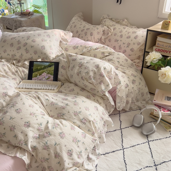 91家纺网 家纺一手货源 找家纺 希丞家居 2025新款云感提花双层纱花边四件套 梨梦