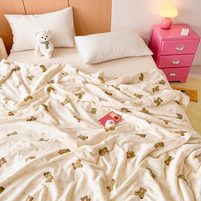 91家纺网 家纺一手货源 找家纺 薇玛仕 2025新款A类全棉双层皱皱纱印花款大豆夏凉被空调被儿童被被子被芯 调皮小熊